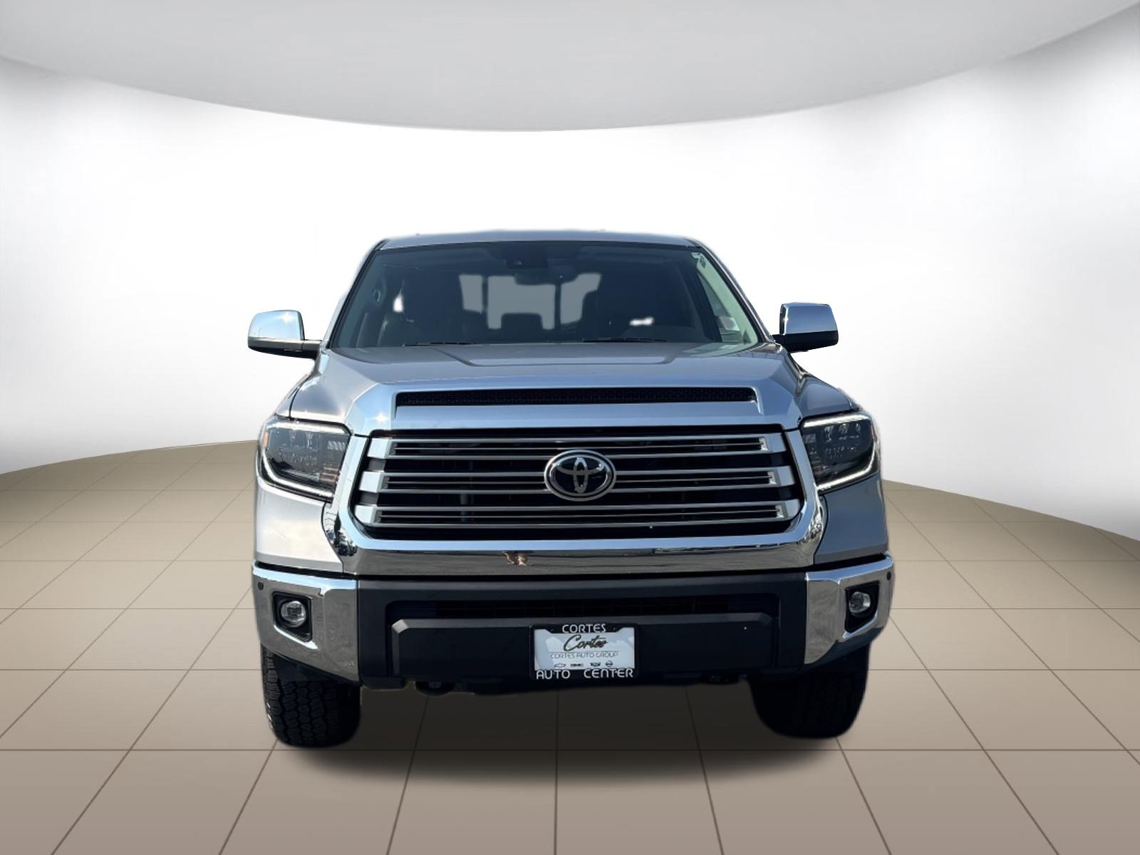 Used 2020 Toyota Tundra Limited w/ Limited Premium Package AWD/4WD image 2