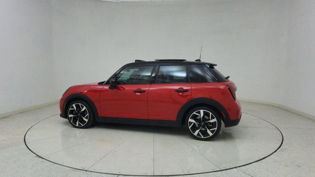 Used 2025 MINI Cooper 4-Door Hardtop image 65