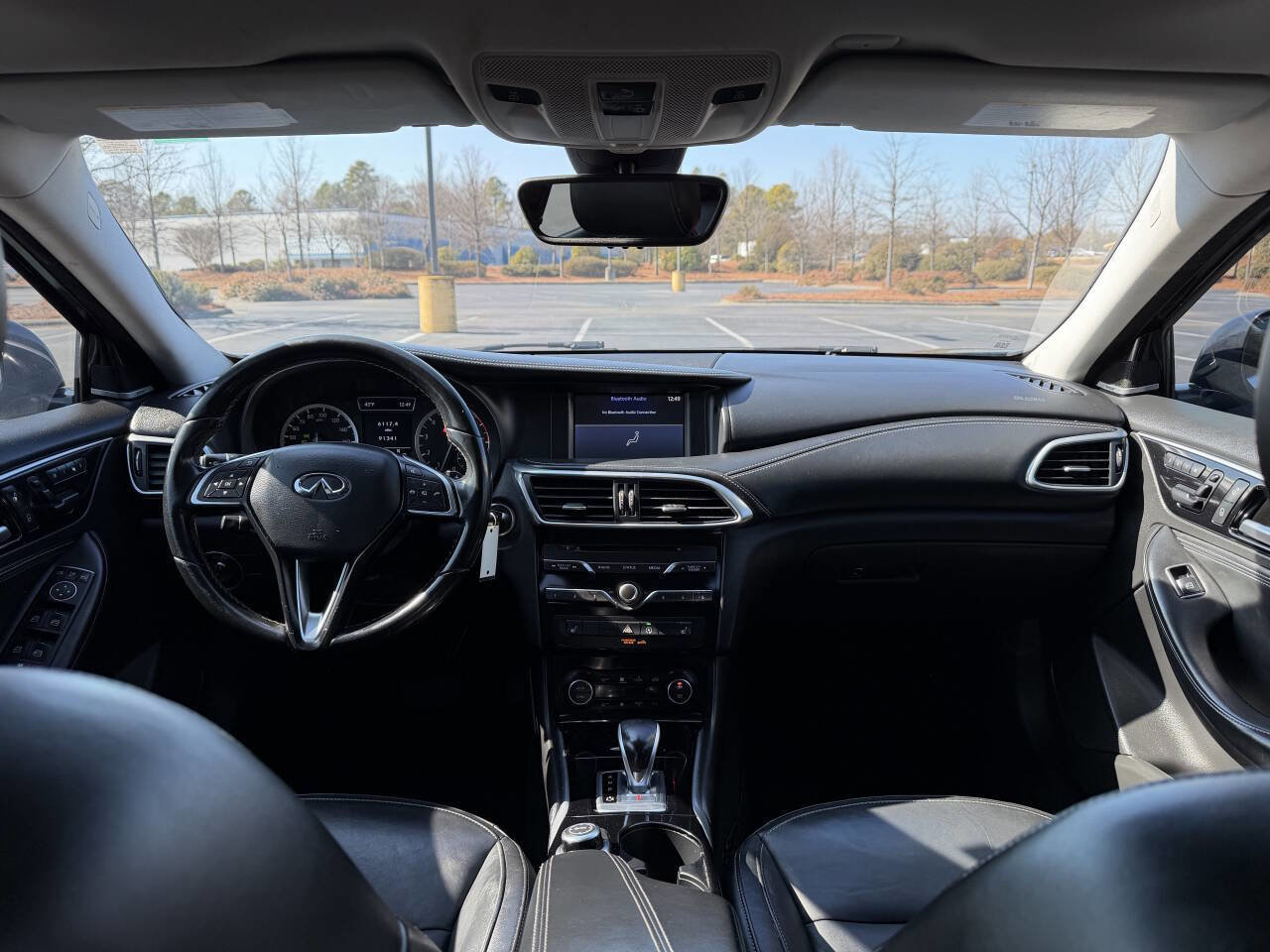 Used 2017 INFINITI QX30 Premium image 22