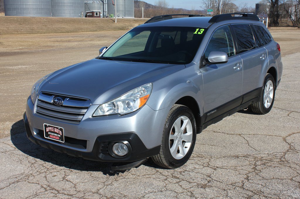 Used 2013 Subaru Outback 2.5i Premium image 2