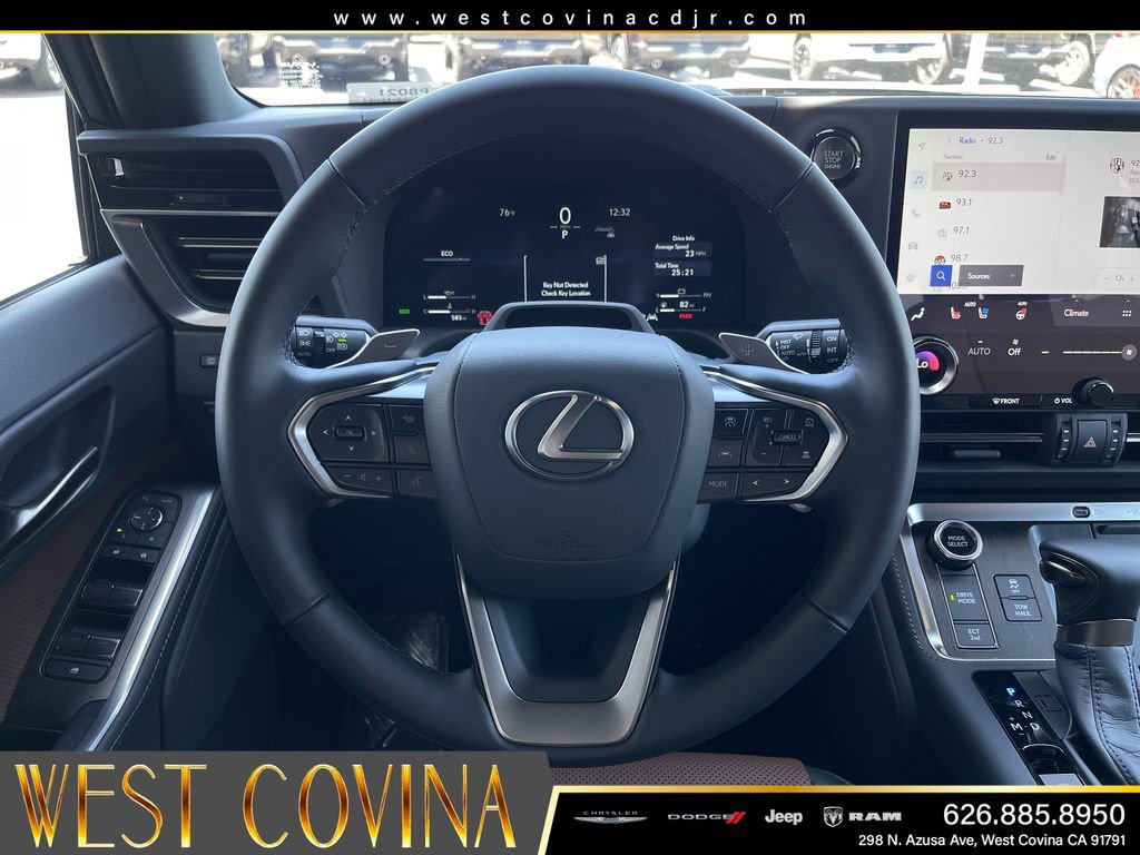 Used 2026 Lexus GX 550 w/ Cold Area Package AWD/4WD image 27