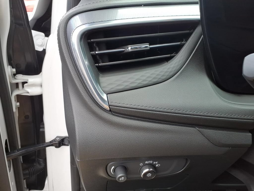 Certified 2024 Buick Encore GX Sport Touring w/ Experience Buick Package AWD/4WD image 29