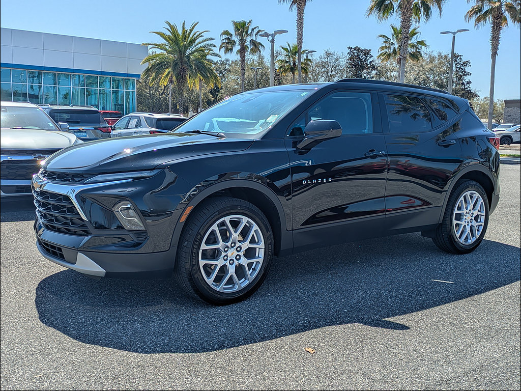 Certified 2024 Chevrolet Blazer LT w/ Convenience Package AWD/4WD image 8