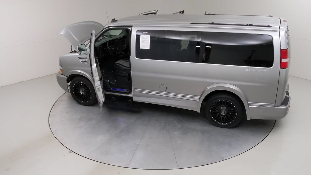 Used 2020 Chevrolet Express 2500 w/ Enhanced Convenience Package RWD image 56