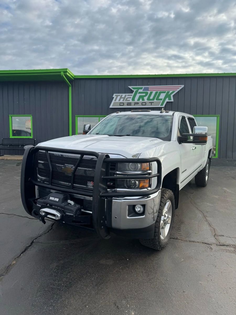 Used 2016 Chevrolet Silverado 2500 LTZ w/ Duramax Plus Package image 2