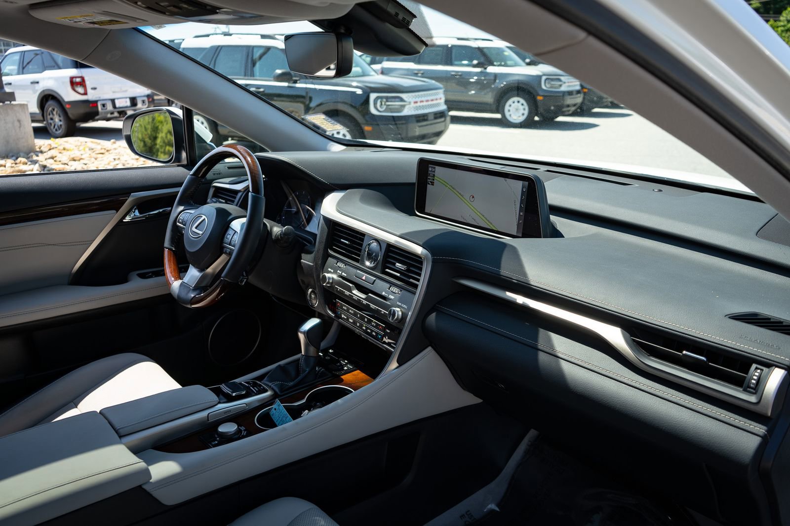 Used 2017 Lexus RX 350 FWD w/ Premium Package image 22
