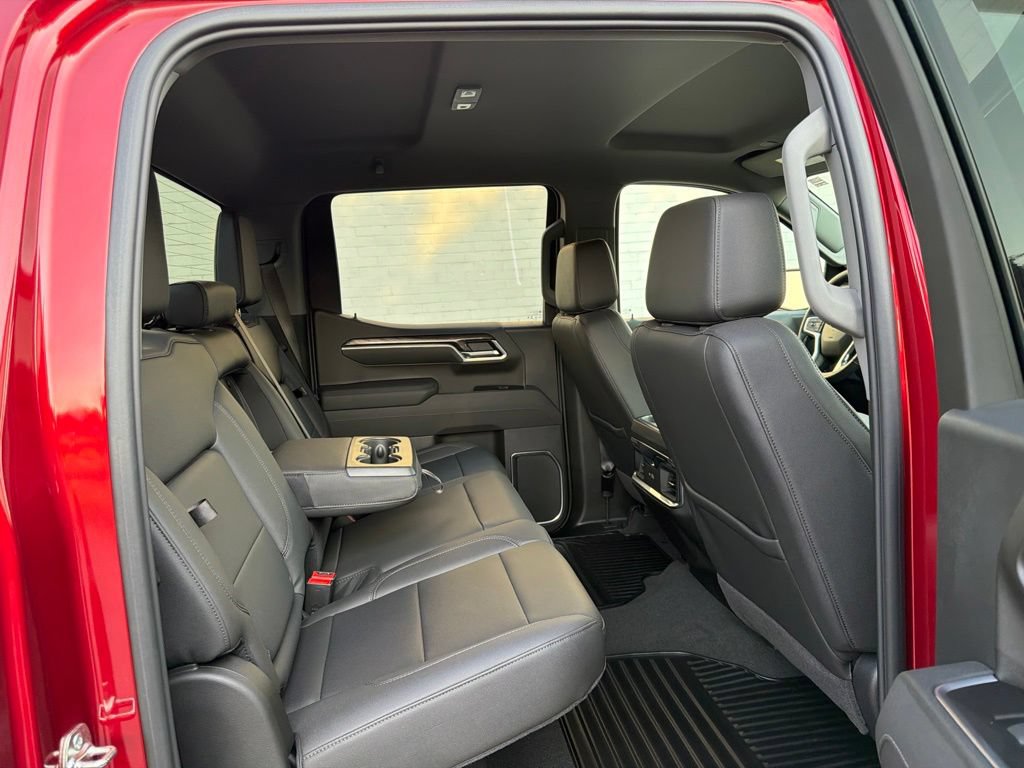 Used 2026 Chevrolet Silverado 1500 LTZ AWD/4WD image 12