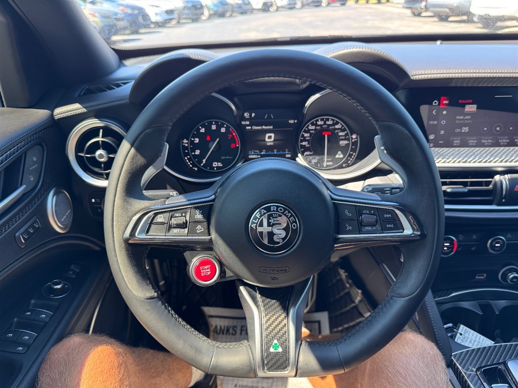 Used 2022 Alfa Romeo Stelvio Quadrifoglio AWD/4WD image 11