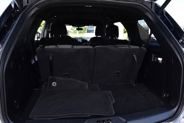 Used 2020 Ford Explorer XLT w/ Comfort Package AWD/4WD image 24