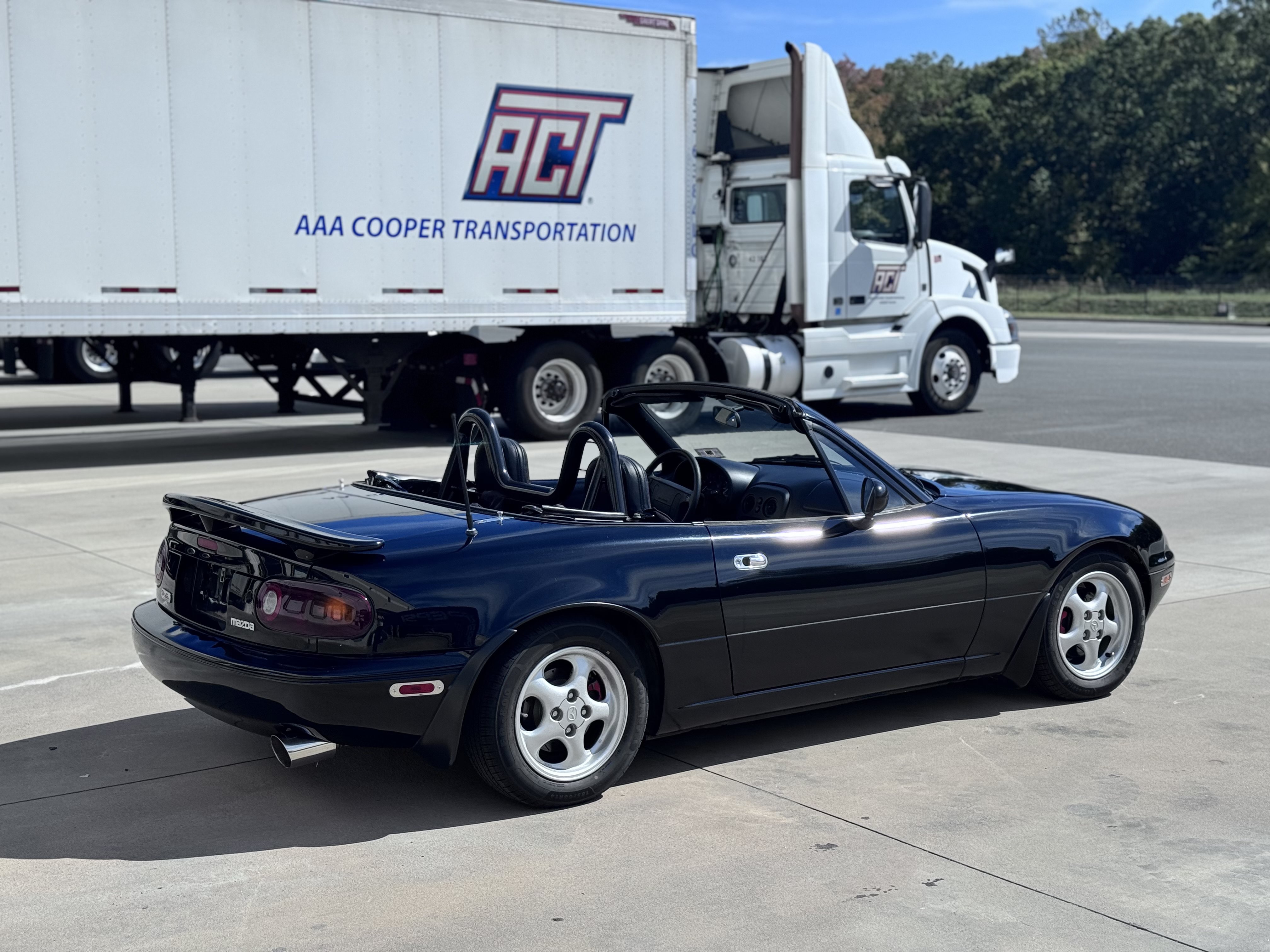 Used 1996 MAZDA MX-5 Miata RWD image 15