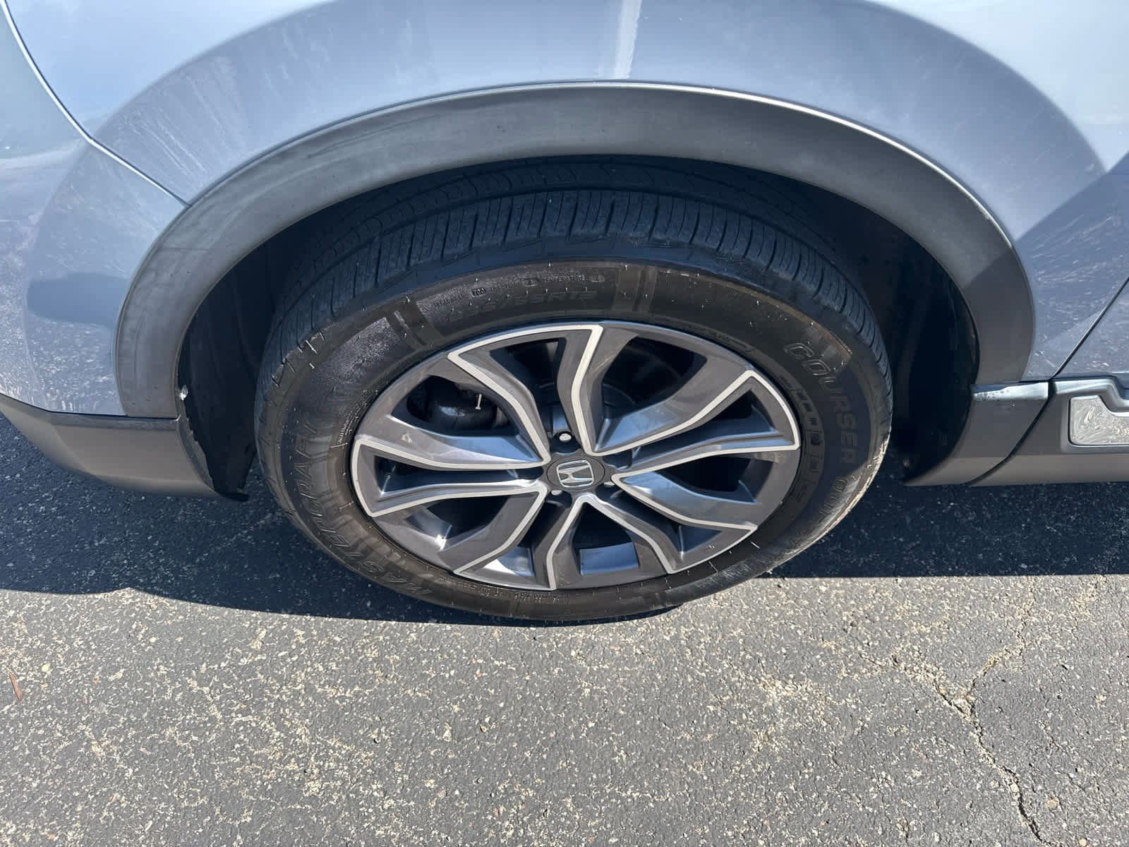 Used 2020 Honda CR-V Touring image 2