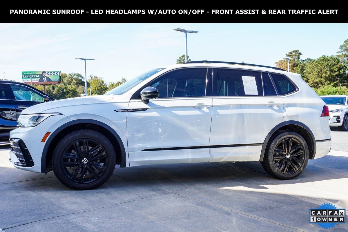 Used 2022 Volkswagen Tiguan SE R-Line image 2