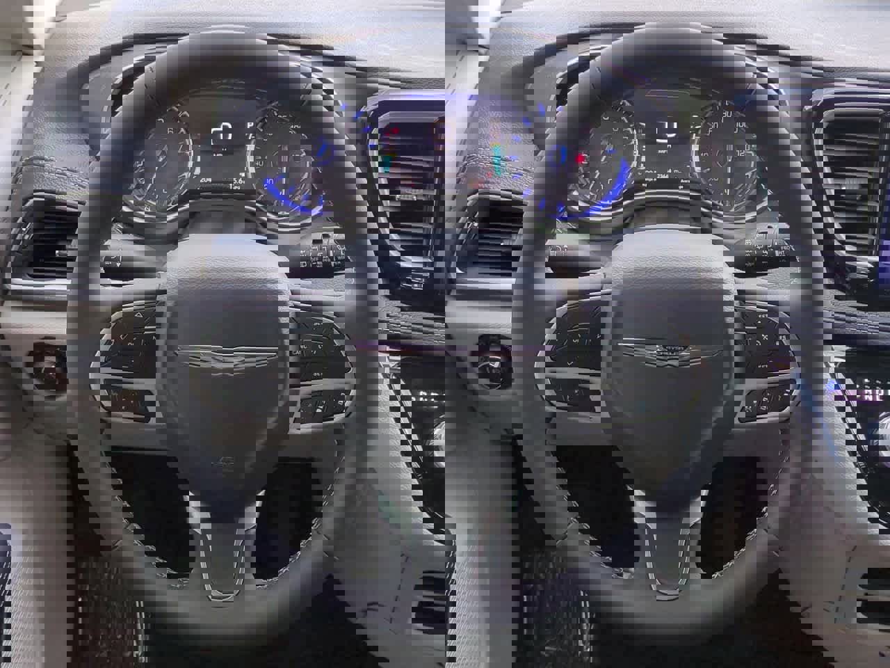 Used 2024 Chrysler Pacifica Touring-L w/ Road Tripper Package image 24