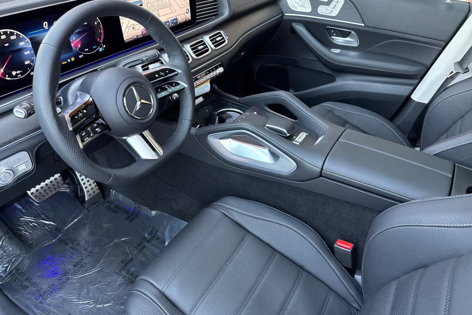 New 2026 Mercedes-Benz GLS 580 4MATIC image 9