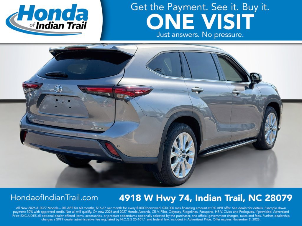 Used 2026 Toyota Highlander Limited AWD/4WD image 2