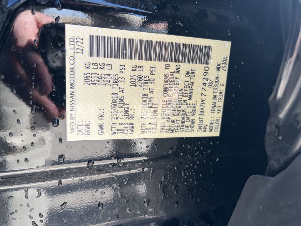 Used 2023 Nissan Rogue SV image 11