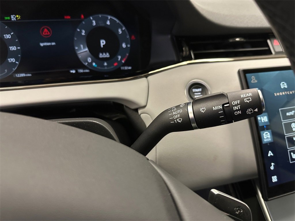 Used 2025 Land Rover Range Rover Evoque S image 18