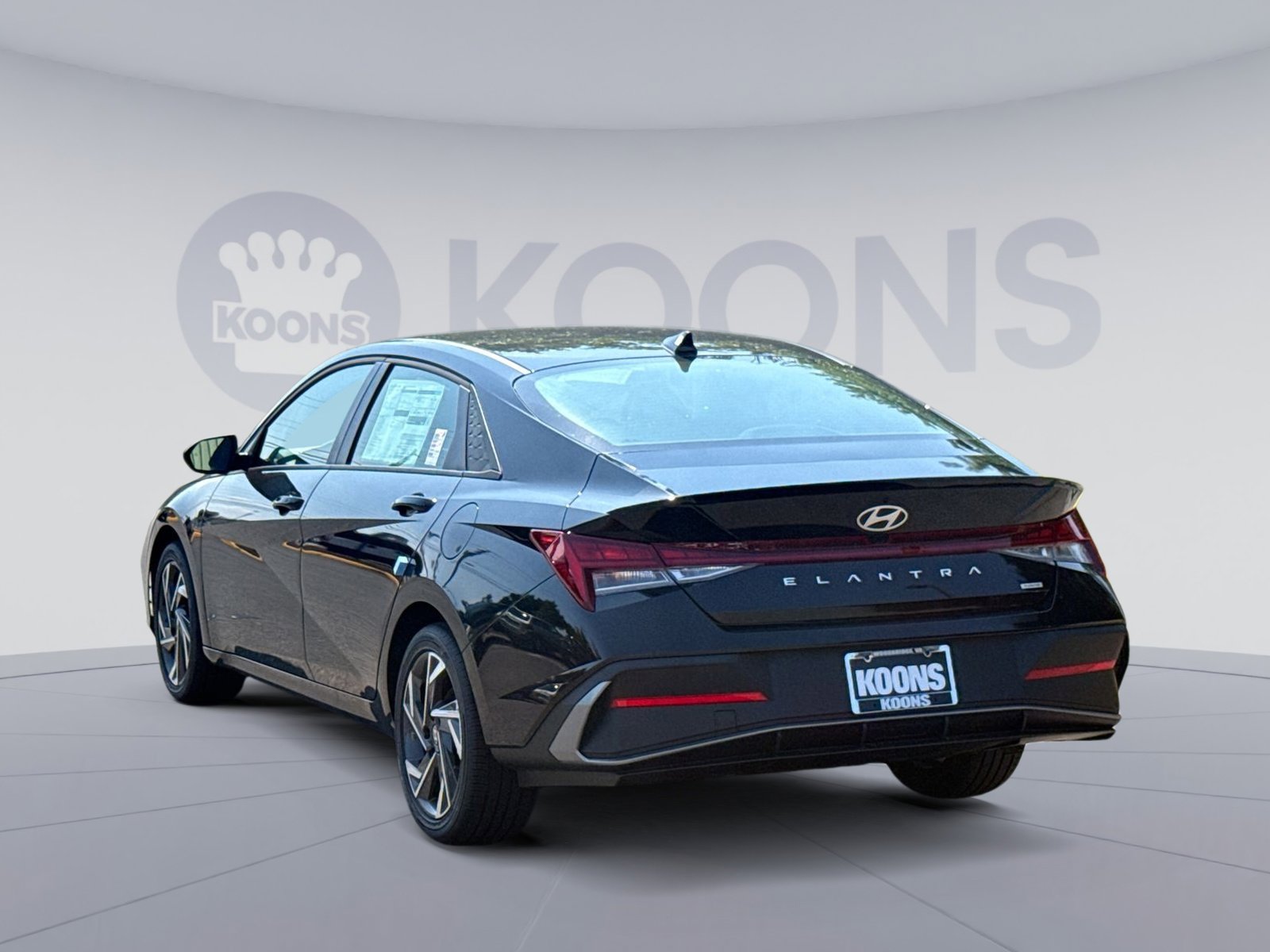 New 2025 Hyundai Elantra SEL image 4