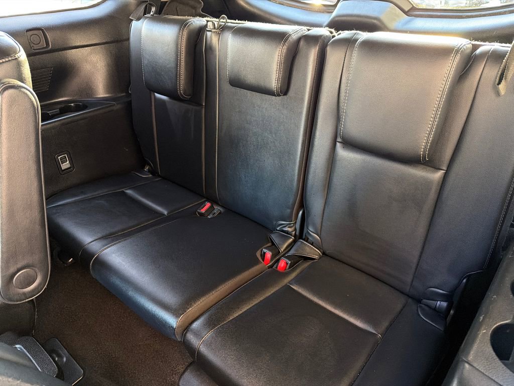 Used 2017 Toyota Highlander SE image 18