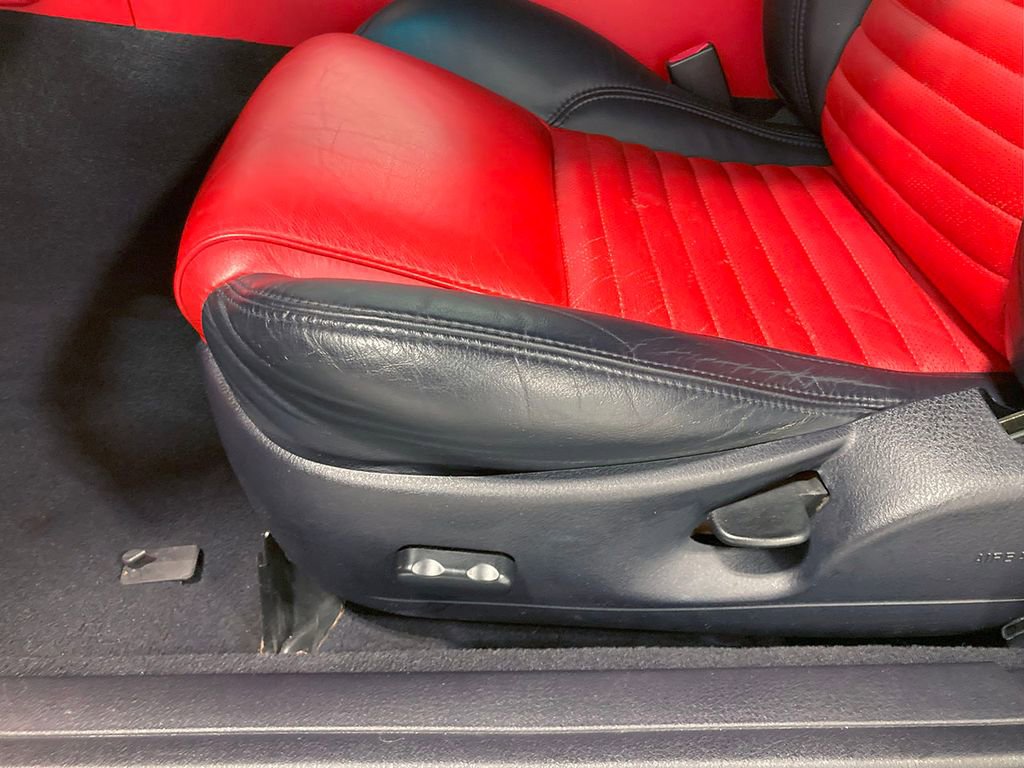 Used 2003 Ford Thunderbird image 59