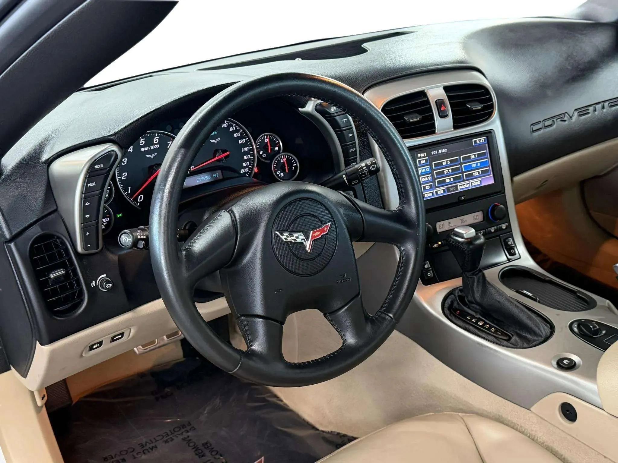 Used 2005 Chevrolet Corvette Coupe w/ Preferred Equipment Group image 15