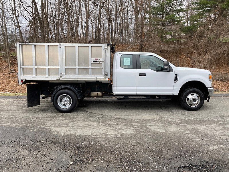 Used 2022 Ford F350 XL w/ Power Equipment Group image 5