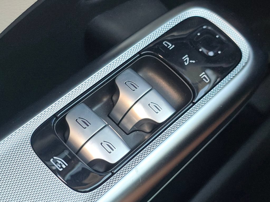 New 2027 Mercedes-Benz E 350 4MATIC Sedan image 25