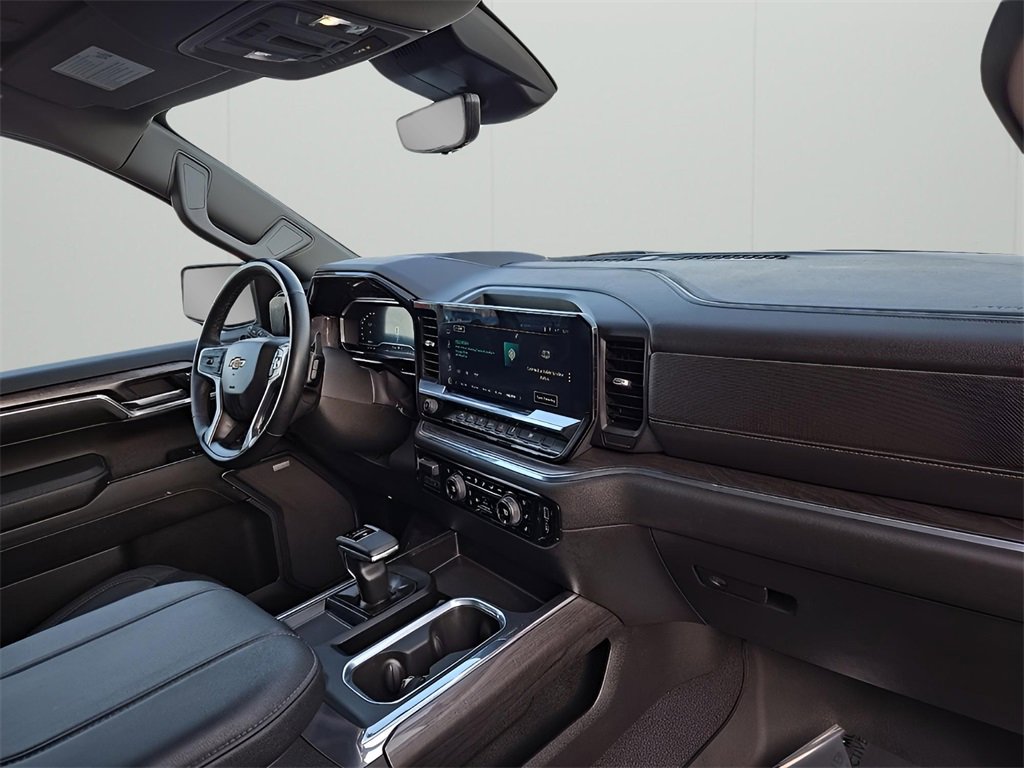 Used 2024 Chevrolet Silverado 1500 LTZ w/ Technology Package image 20