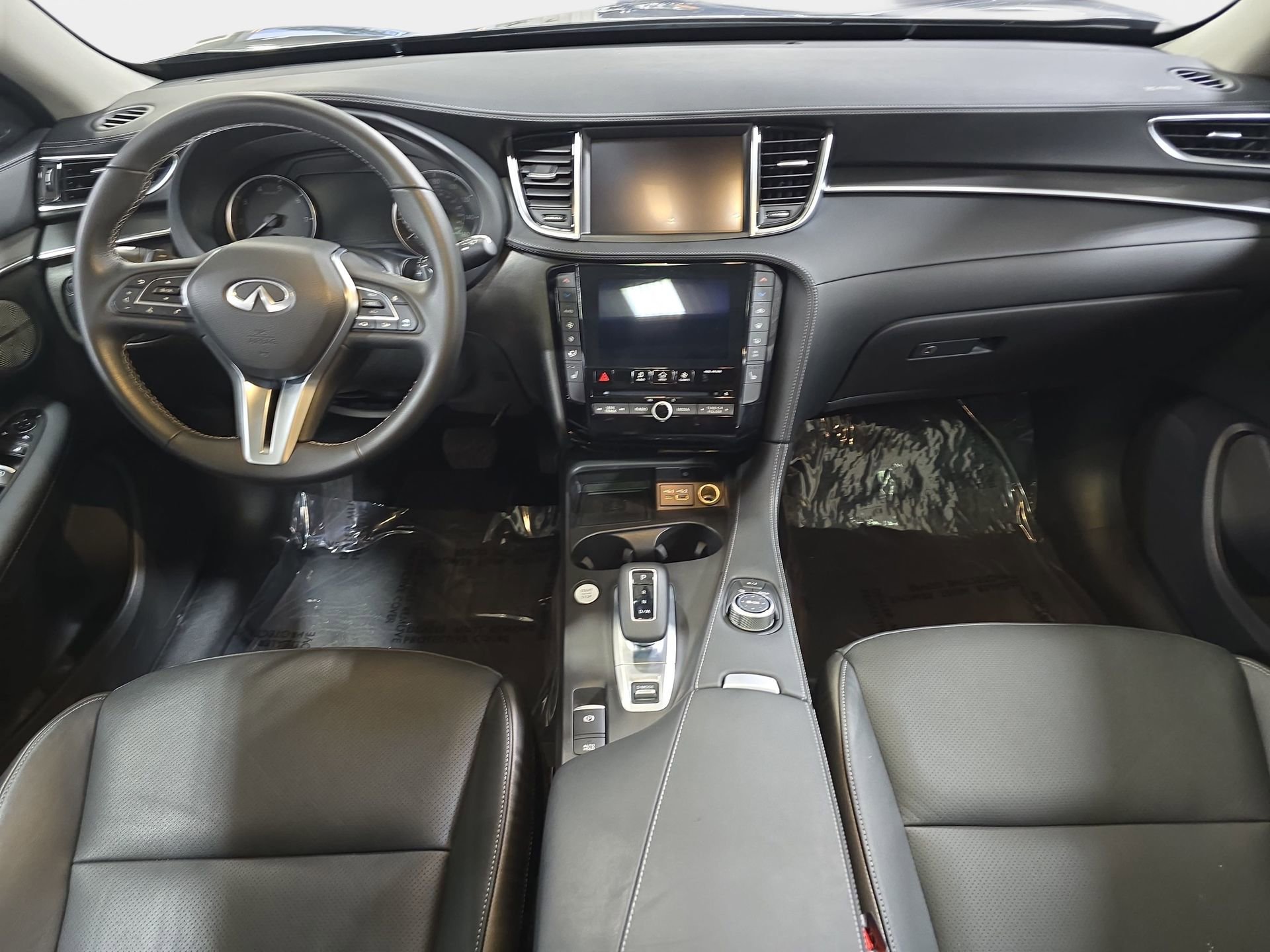 Used 2025 INFINITI QX50 Luxe image 9