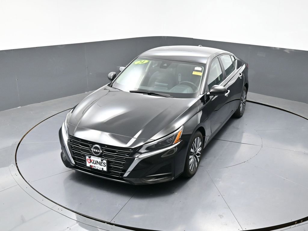 Used 2024 Nissan Altima 2.5 SV image 43