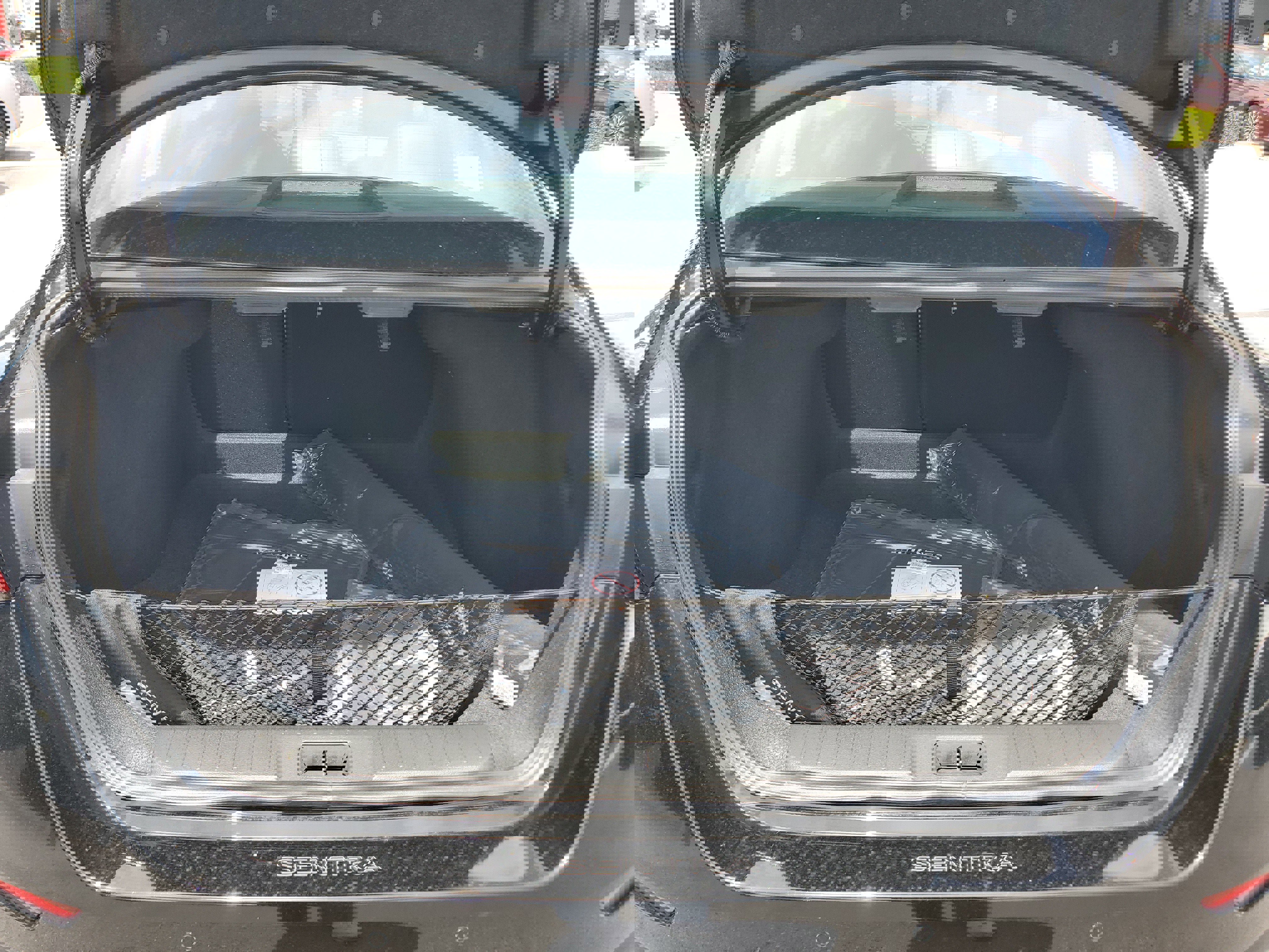 New 2025 Nissan Sentra SR w/ SR Premium Package image 9