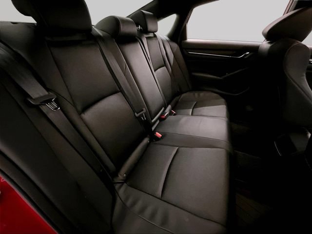 Used 2018 Honda Accord Sport image 26