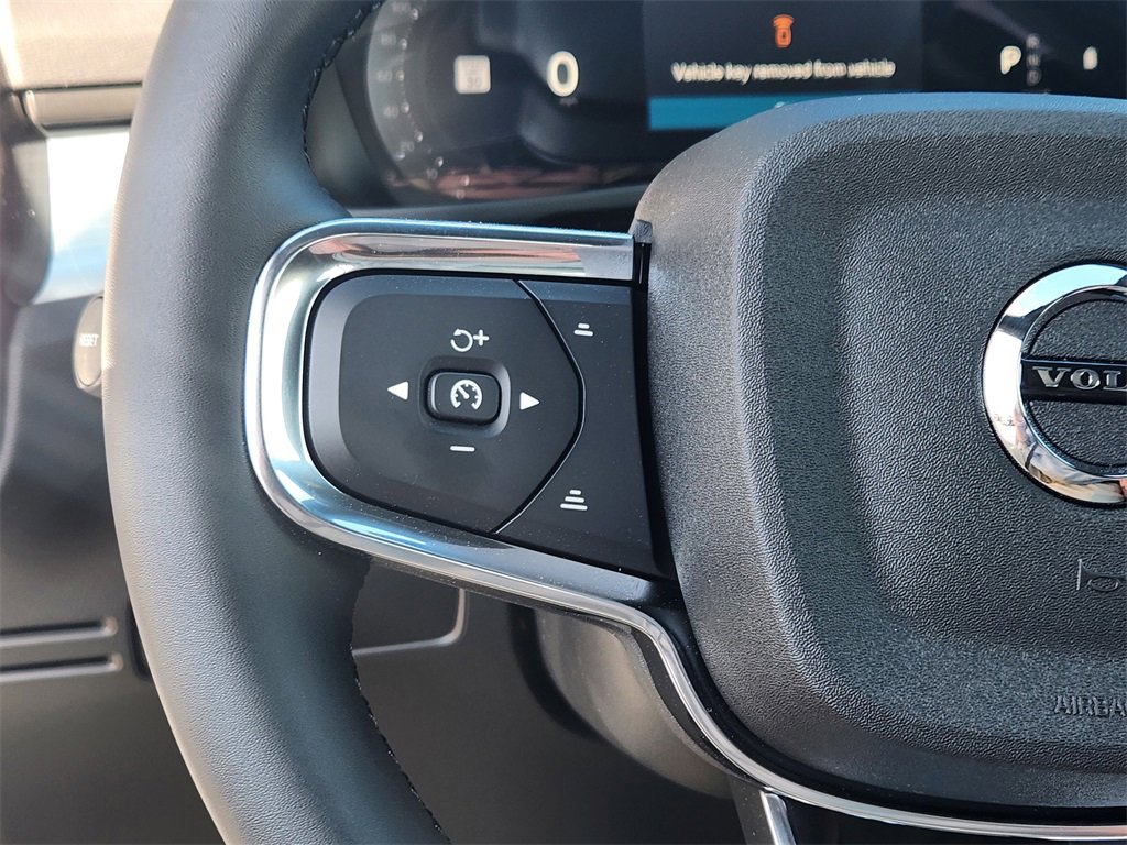 New 2026 Volvo XC40 B5 Ultra w/ Climate Package image 16