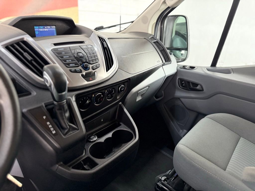 Used 2015 Ford Transit 150 XLT image 43