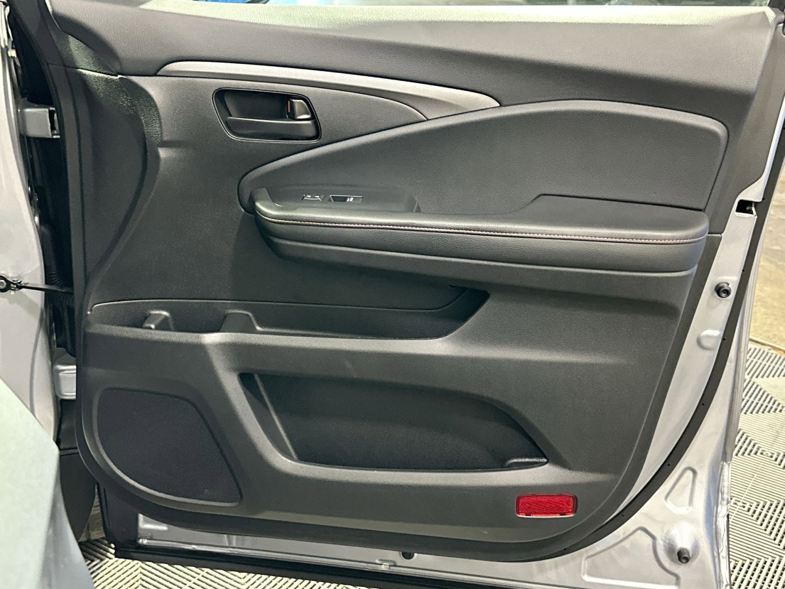 Used 2022 Honda Passport TrailSport image 36