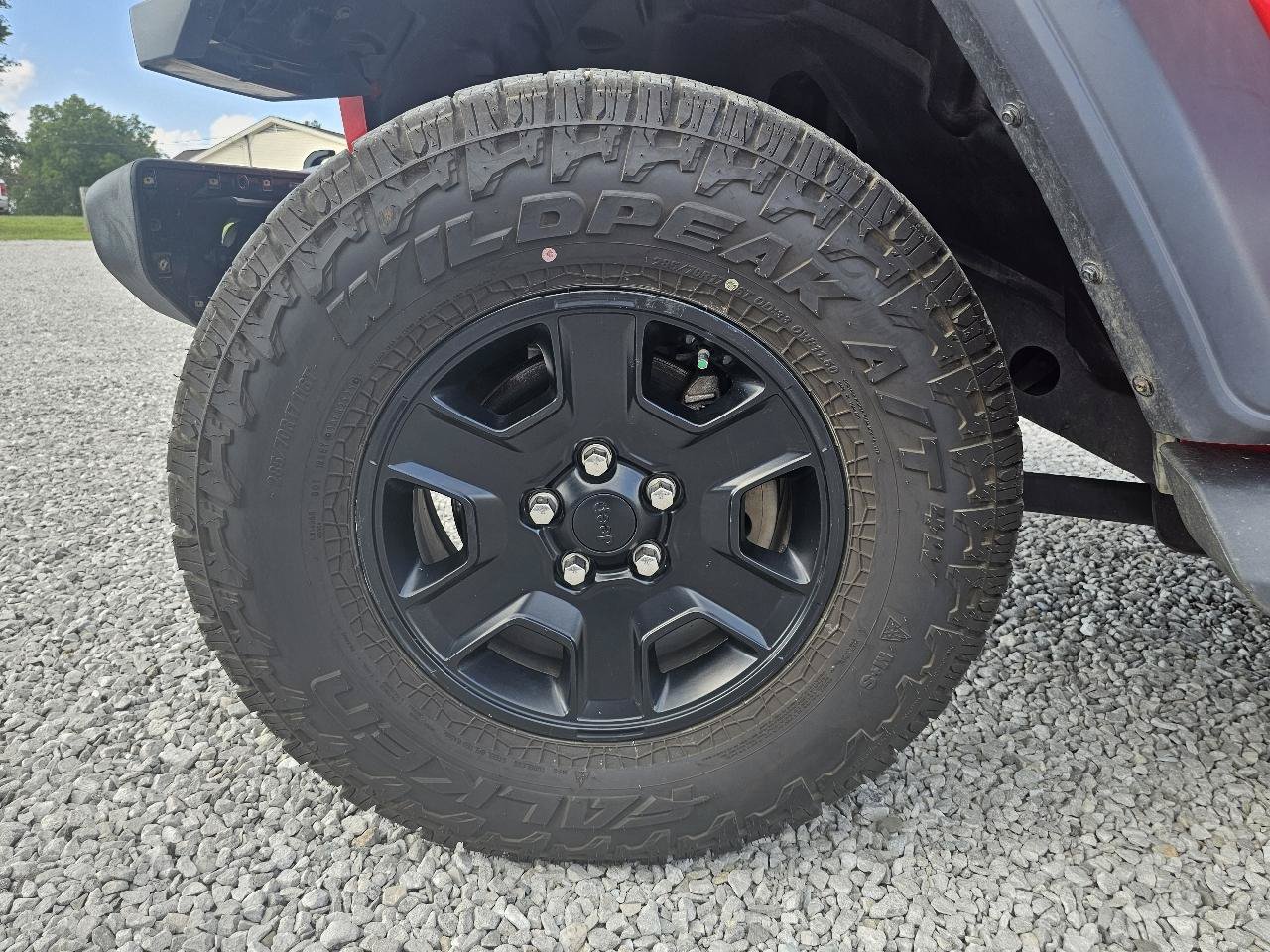 Used 2019 Jeep Wrangler Sport AWD/4WD image 56