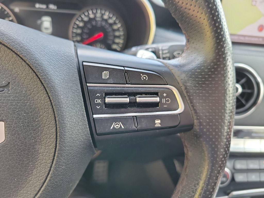 Used 2022 Kia Stinger GT2 w/ Red Interior Color Package RWD image 23