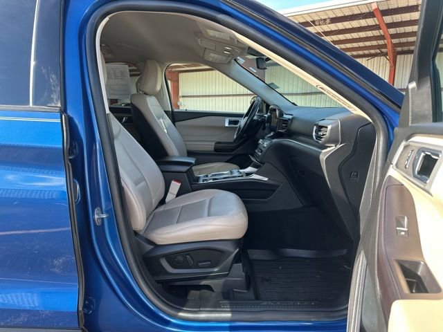 Used 2020 Ford Explorer XLT w/ Equipment Group 202A image 35