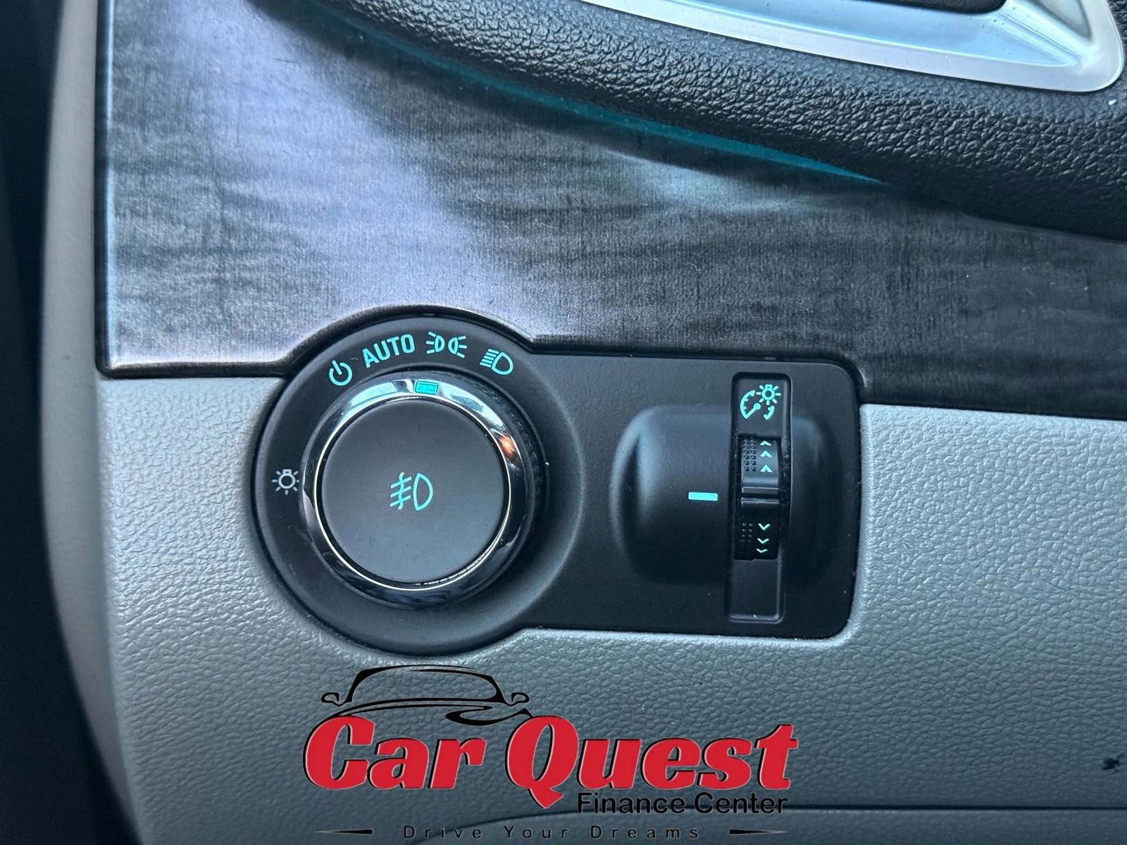 Used 2015 Buick Encore Convenience FWD image 24