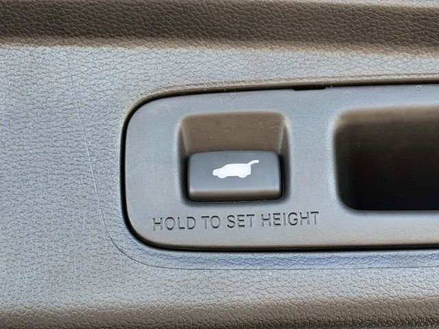 Used 2025 Honda CR-V Sport Touring image 9