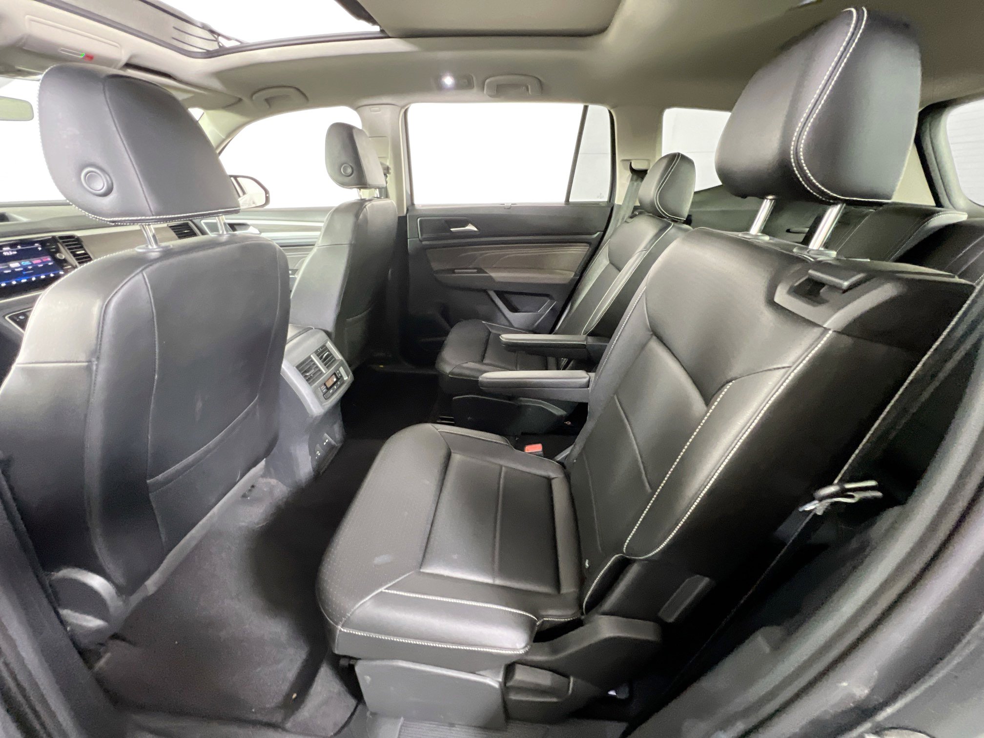 Used 2022 Volkswagen Atlas SE image 24