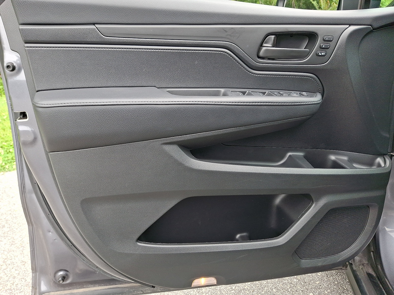 Used 2025 Honda Odyssey EX-L image 12