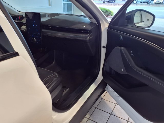 Used 2025 Ford Mustang Mach-E Premium RWD image 27
