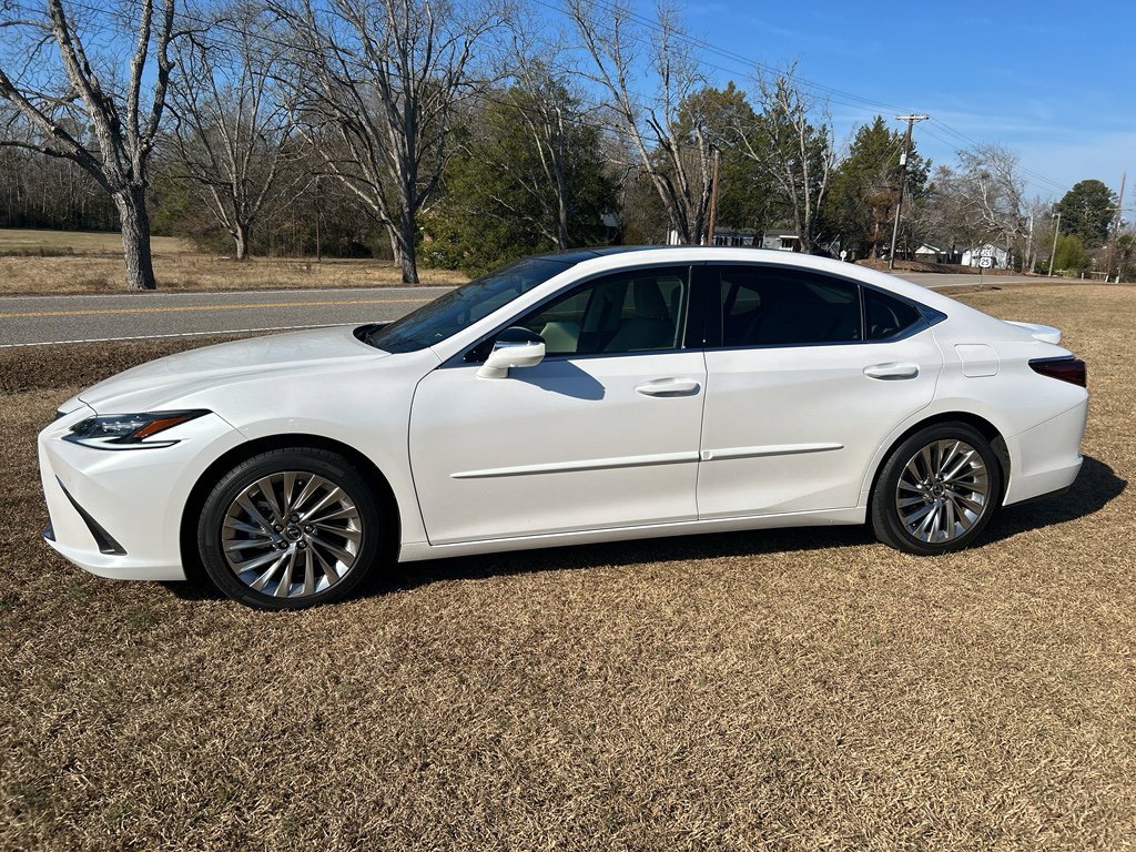 Used 2023 Lexus ES 350 Ultra Luxury image 7
