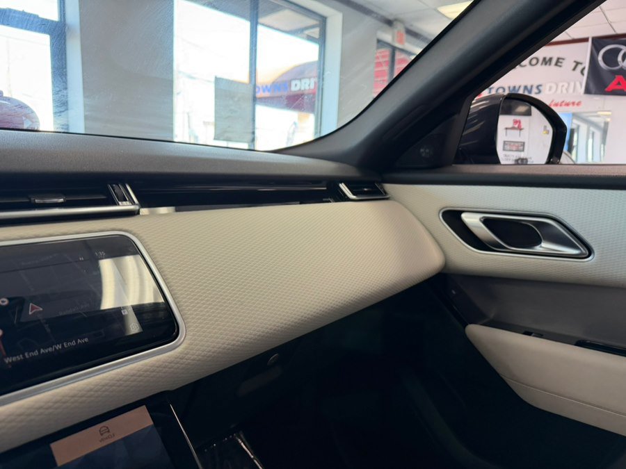 Used 2023 Land Rover Range Rover Velar R-Dynamic S AWD/4WD image 70