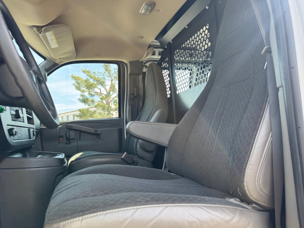 Used 2024 GMC Savana 2500 w/ Driver Convenience Package image 17