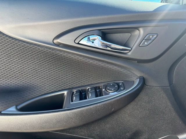 Used 2025 Chevrolet Malibu RS image 28