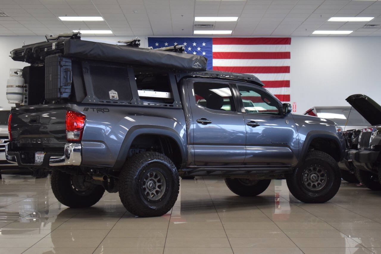 Used 2017 Toyota Tacoma TRD Off-Road image 34