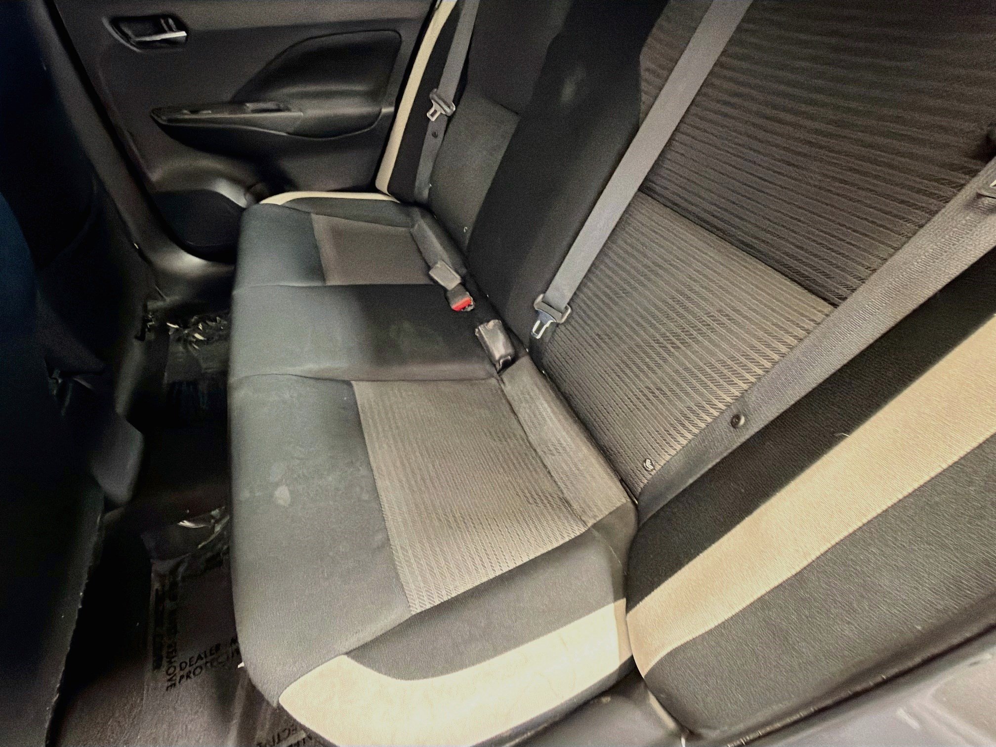 Used 2021 Nissan Versa SV FWD image 13