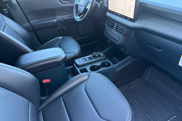 Used 2025 Ford Maverick Lobo AWD/4WD image 15